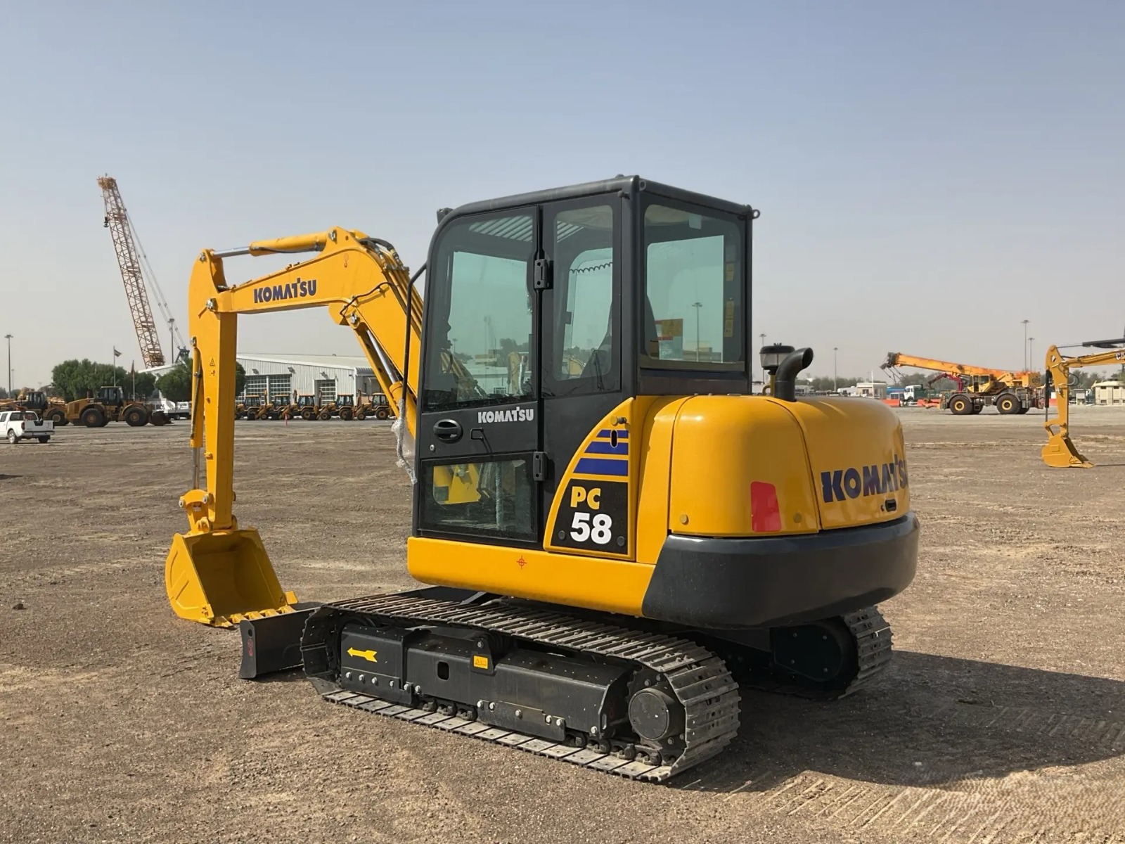 Excavator and mini-excavator rental